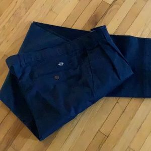New Dockers classic fit 100% cotton pants. Size 38x32